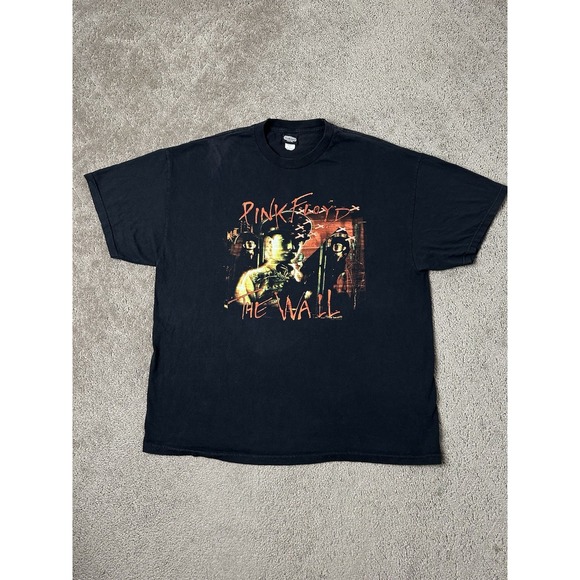 RaRe Vintage 2001 Pink Floyd The Wall Winterland Mens Classic Rock Size 2XL